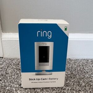 ✨Ring Stick Up Cam/ Battery in White (Wireless Indoor/Outdoor) ✨